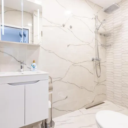 Cozy Chic Flat Stylish Center Apartmán Varna