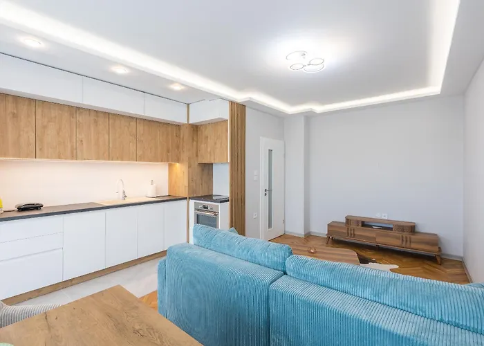 Cozy Chic Flat Stylish Center Варна